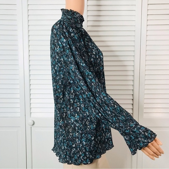 ZARA Blue Ditsy Floral Ruffle Blouse Size Extra Small - Picture 3 of 8